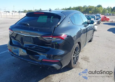 2021 Maserati Levante из США, поврежденный, VIN ZN661XUA1MX357847